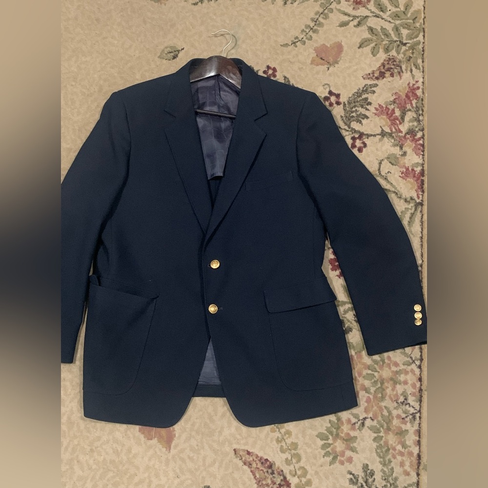 Tailor “Perma Prest” suit with 38R in blue.